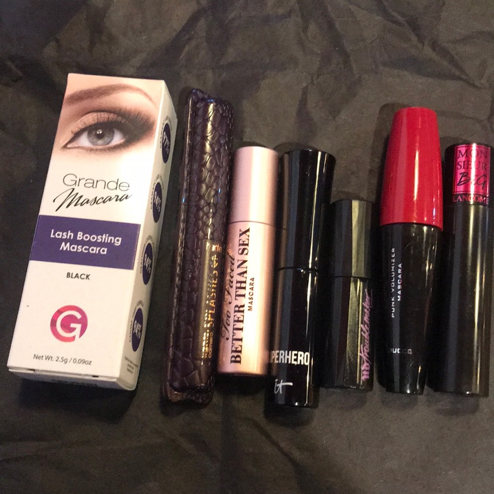 Sampler pack of mascaras (7)